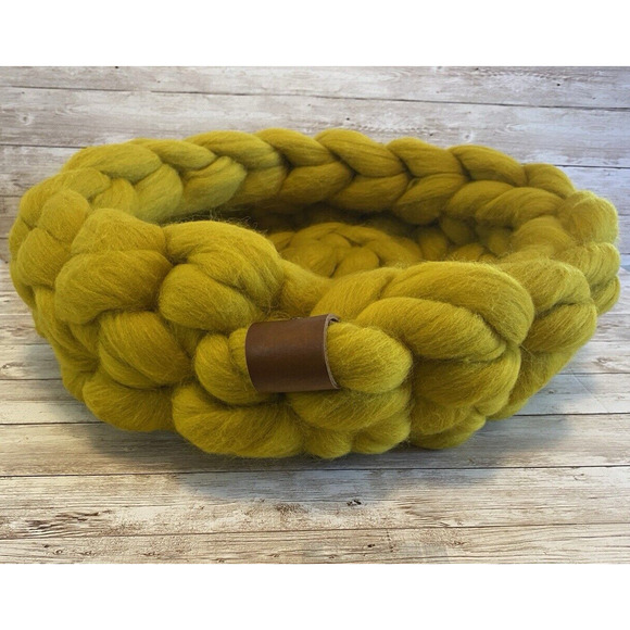 Cat / Small Dog Yarn Bed Mustard Yellow Chunky Yarn Homemade Merino Wool Cozy - Picture 8 of 16